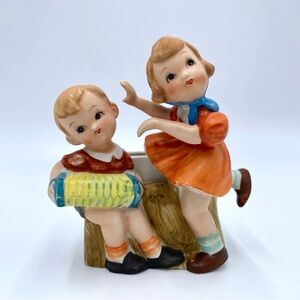 Vintage 1956 Lipper & Mann Little Boy Girl Accordion Dancing Wall Pocket Japan